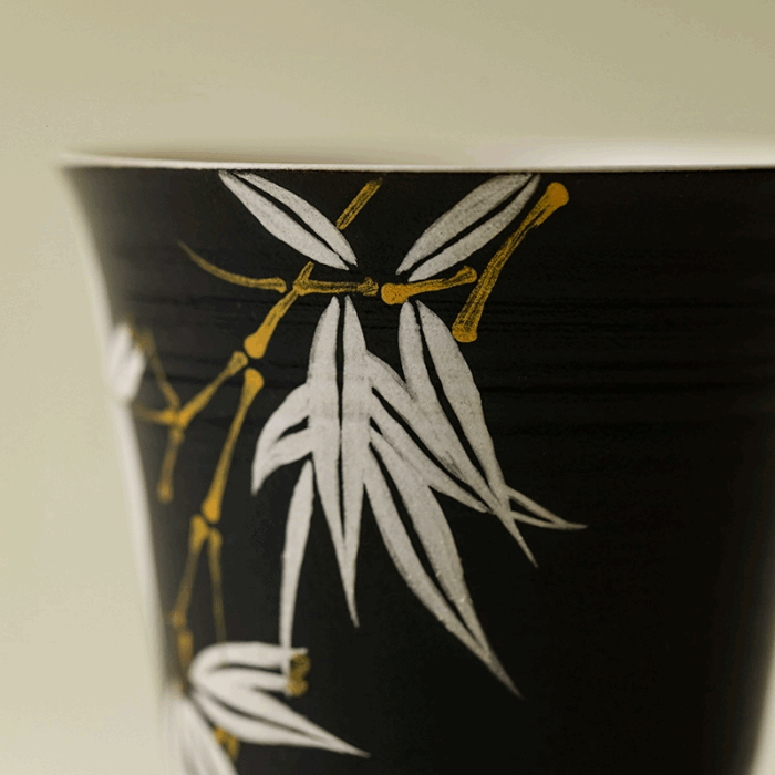 金彩色絵竹紋蓋物　十客 色絵椿松竹梅文透入重蓋物 文化遺産オンライン
